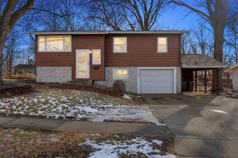 1503 Tracy Ln, Iowa City, IA 52240