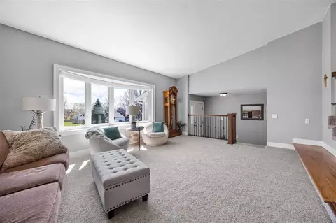4160 Riverview Rd NE, Cedar Rapids, IA 52411 photo 3