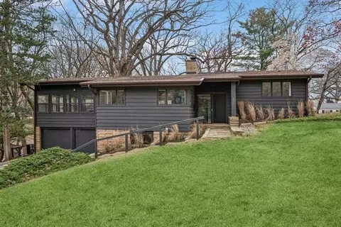 425 Lexington Ave, Iowa City, IA 52246