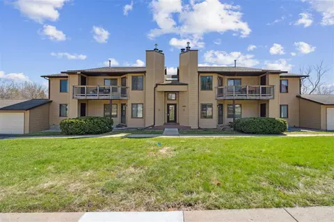 2050 Holiday Rd, Coralville, IA 52241