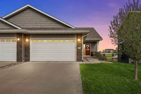 1872 Carroll Ct, North Liberty, IA 52317