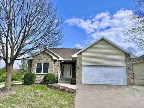 2154 Terra Ln, Coralville, IA 52241