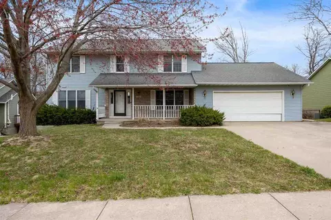 1925 Liberty Ln, Coralville, IA 52241