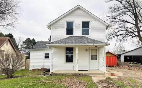 206 E Welsh St, Williamsburg, IA 52361