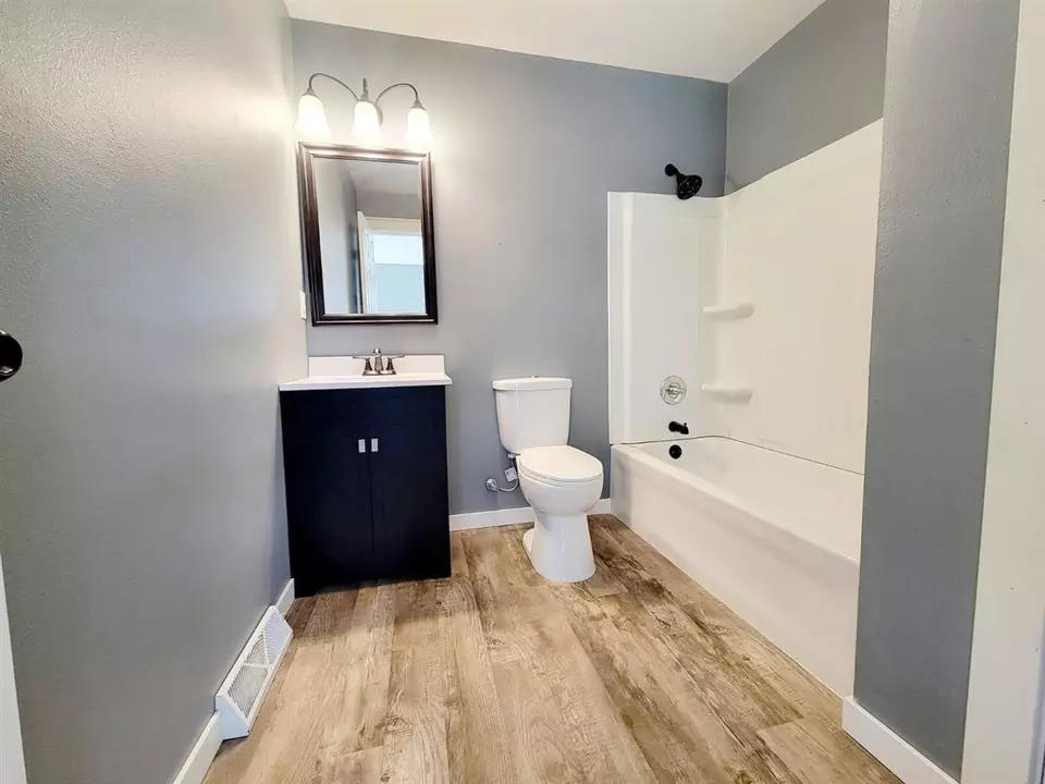  1451 Westview Dr, Coralville, IA 52241 photo 7