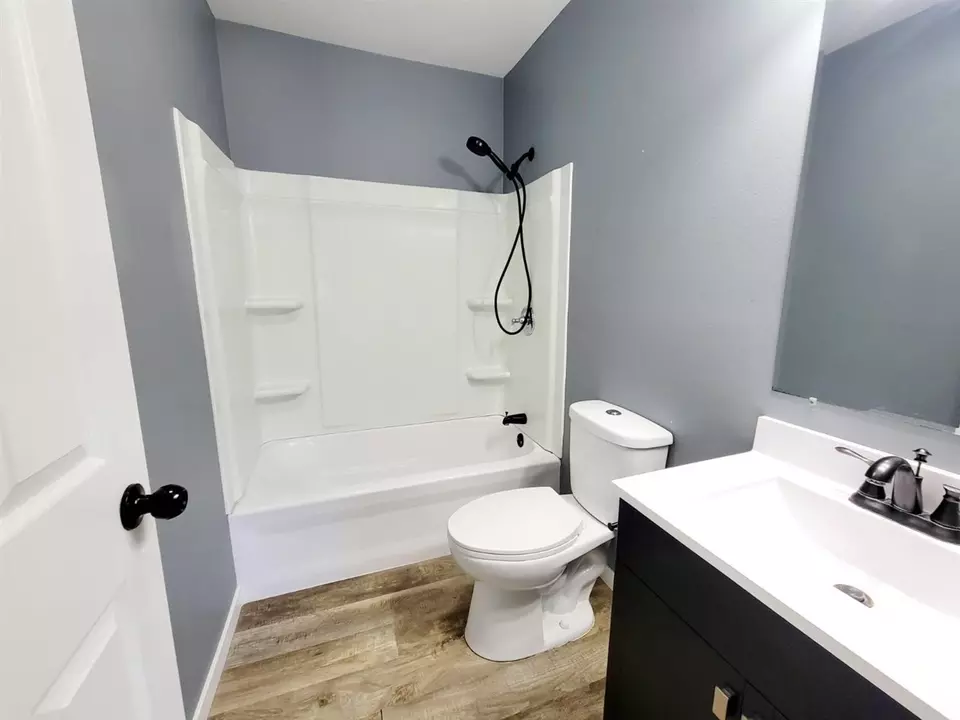  1451 Westview Dr, Coralville, IA 52241 photo 5