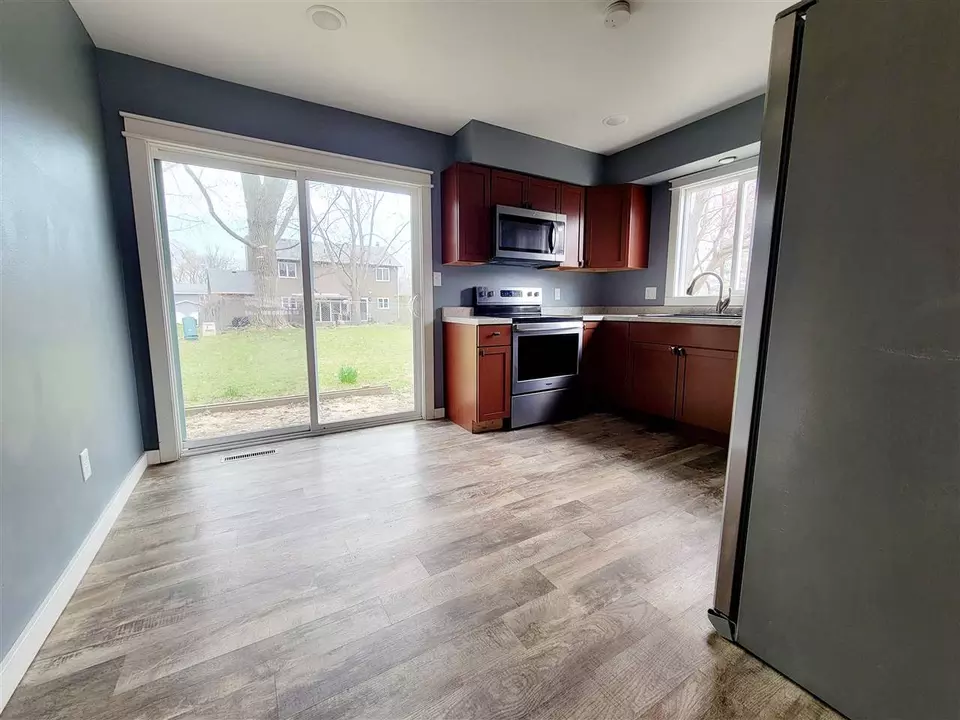  1451 Westview Dr, Coralville, IA 52241 photo 9