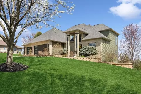 449 Butternut Ln, Iowa City, IA 52246