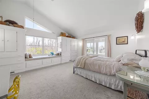 Bedroom - 4117 NE Riverview Rd NE, Cedar Rapids, IA 52411 photo 1 of 4