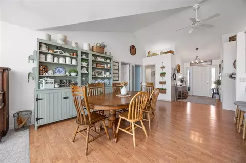 Dining - 4117 NE Riverview Rd NE, Cedar Rapids, IA 52411 photo 2 of 3