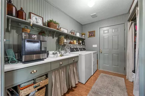 Other - 4117 NE Riverview Rd NE, Cedar Rapids, IA 52411 photo 3 of 21