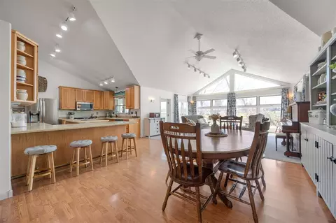 Dining - 4117 NE Riverview Rd NE, Cedar Rapids, IA 52411 photo 1 of 3