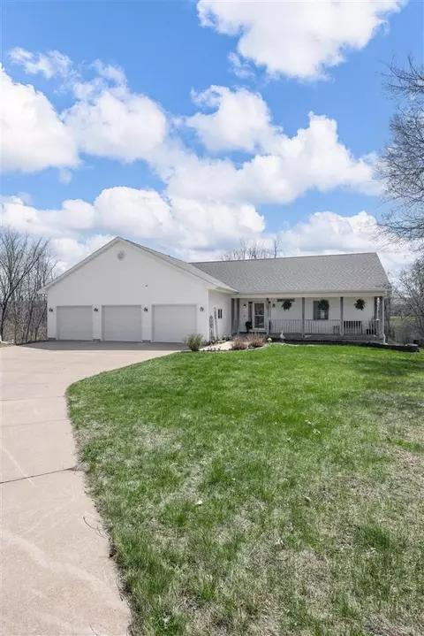 Other - 4117 NE Riverview Rd NE, Cedar Rapids, IA 52411 photo 1 of 21