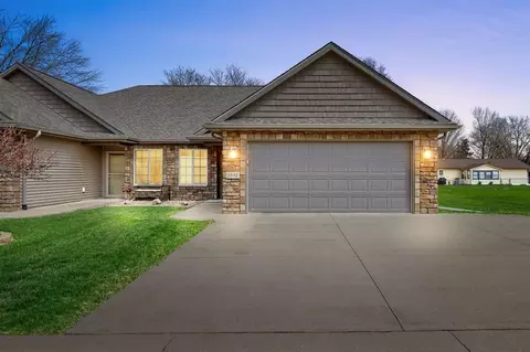 1032 S Jones Blvd, North Liberty, IA 52317