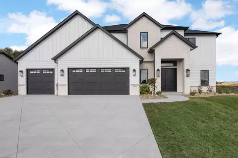 516 Whitetail Ln, Tiffin, IA 52340