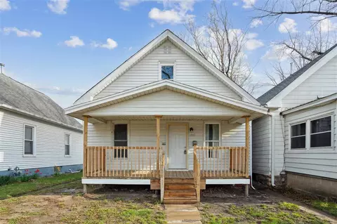 1032 3rd Ave SW, Cedar Rapids, IA 52404