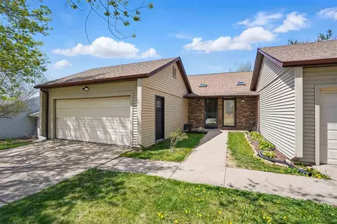 1937 S Ridge Dr, Coralville, IA 52241