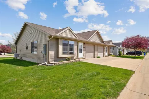 1542 Jaylen Ln, North Liberty, IA 52317