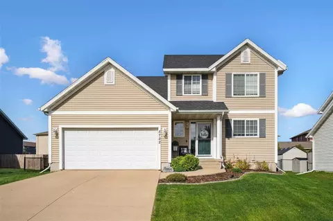 5722 Wheatland Dr SW, Cedar Rapids, IA 52404