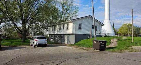 190 Vine St, Riverside, IA 52327