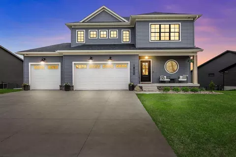 1800 Green Oak Pass, Tiffin, IA 52340