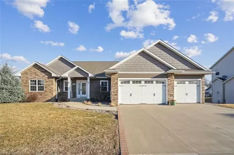 6430 Usher Ridge Dr NE, Cedar Rapids, IA 52411