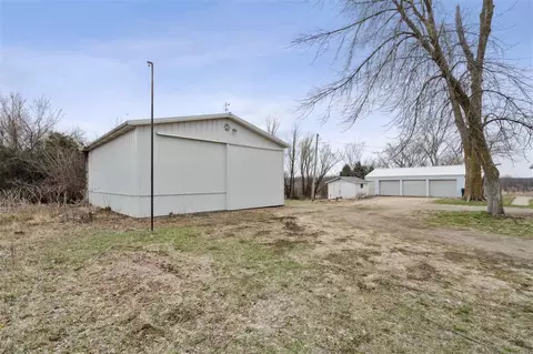 1454 Maxson Rd, Cedar Rapids, IA 52403 photo 32