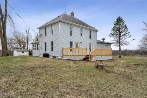 1454 Maxson Rd, Cedar Rapids, IA 52403 photo 2