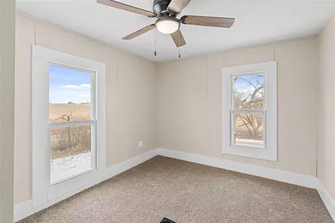 1454 Maxson Rd, Cedar Rapids, IA 52403 photo 24