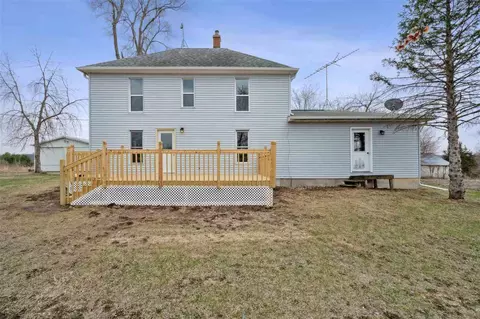 1454 Maxson Rd, Cedar Rapids, IA 52403
