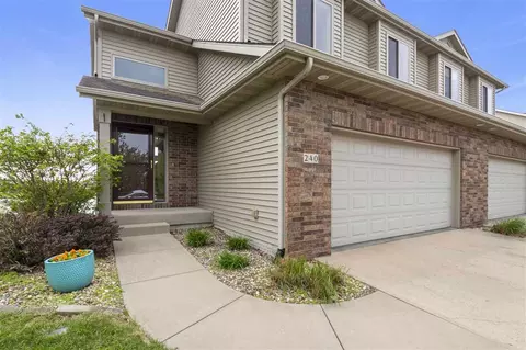 240 S Park Ridge Rd, North Liberty, IA 52317