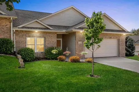 2238 Jessica Ln, Coralville, IA 52241