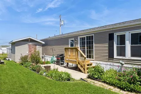104 S R Ave #LOT 25, Vinton, IA 52349