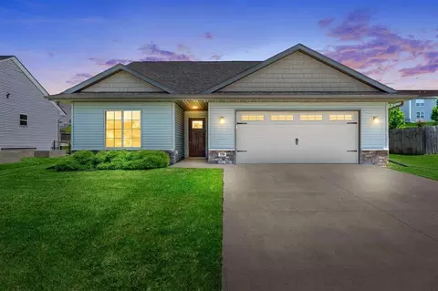 558 Doe Ave, Tiffin, IA 52340