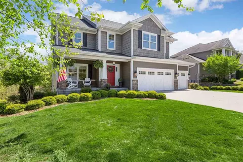 2947 High Bluff Dr, Coralville, IA 52241