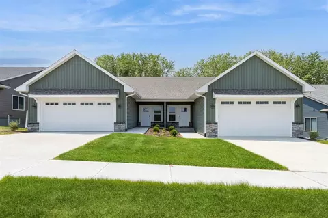 1070 Switchgrass Ln, Ely, IA 52227 photo 3