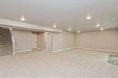 1070 Switchgrass Ln, Ely, IA 52227 photo 31