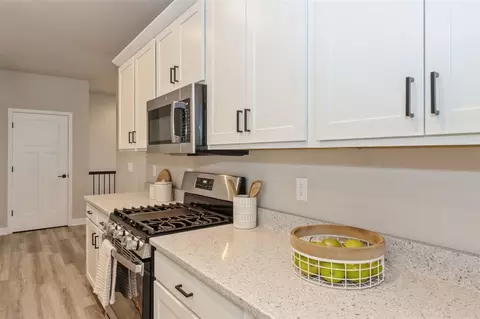 1070 Switchgrass Ln, Ely, IA 52227 photo 12