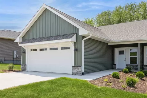 1070 Switchgrass Ln, Ely, IA 52227 photo 2