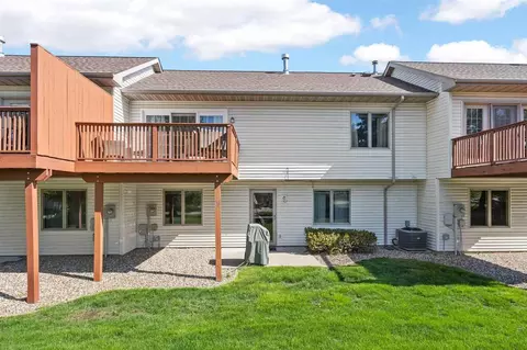 1023 Doubletree Ct NE, Cedar Rapids, IA 52402 photo 24