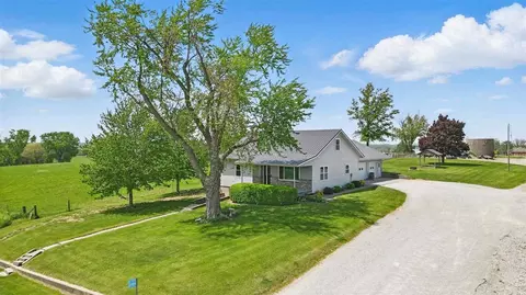 1155 Orange Ave, Kalona, IA 52247