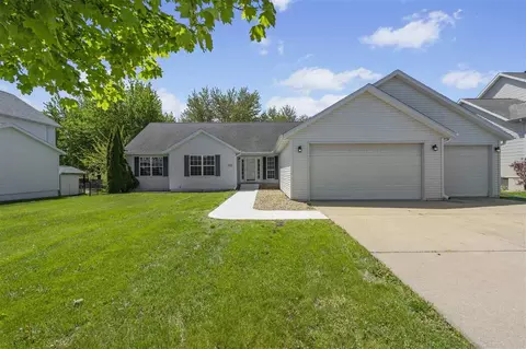 4035 Willowbrook Dr, Marion, IA 52302