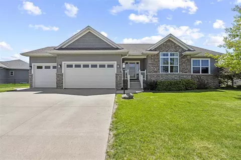 395 Carlyle Dr, North Liberty, IA 52317
