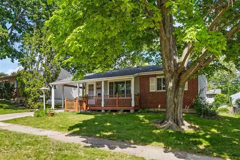 1104 Carver St, Iowa City, IA 52240