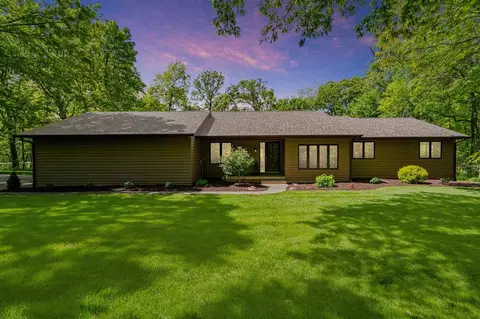 1445 Butternut Ln NE, Swisher, IA 52338