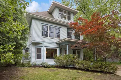 216 Magowan Ave, Iowa City, IA 52246
