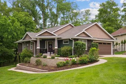 4010 Windham Woods Ct SE, Cedar Rapids, IA 52403