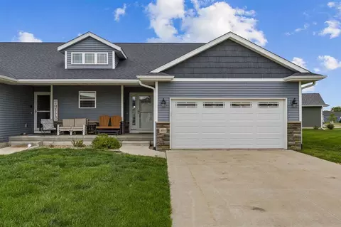 3053 Sherwood Dr, Marion, IA 52302