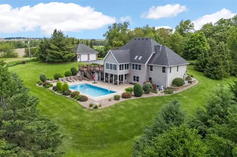 1355 Red Star Rd, Tipton, IA 52772