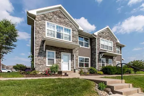 416 Huntington Dr, Iowa City, IA 52245